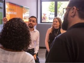 AGCO aposta em capacitação internacional de seus líderes