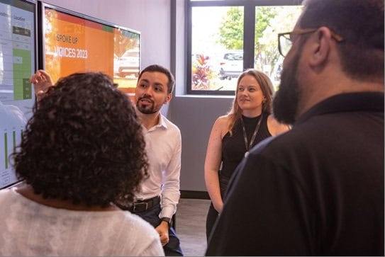 AGCO aposta em capacitação internacional de seus líderes