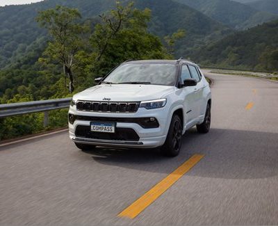 Jeep Compass Blackhawk Flex tem nova motorização Turboflex