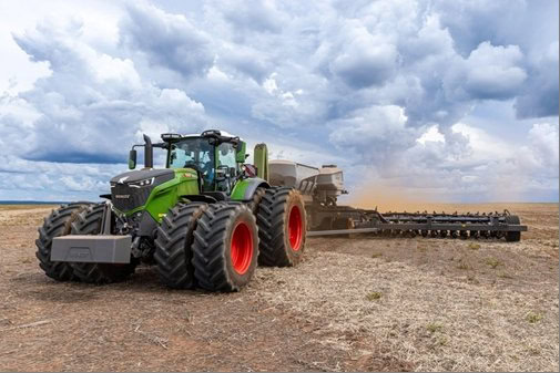 Fendt lança nova geração do trator Fendt 1000 Vario com mais potência, eficiência e conforto