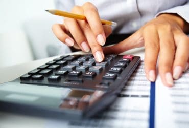 Inadimplência Empresarial Bate Recorde: 8,7 Milhões de Empresas Endividadas em Outubro