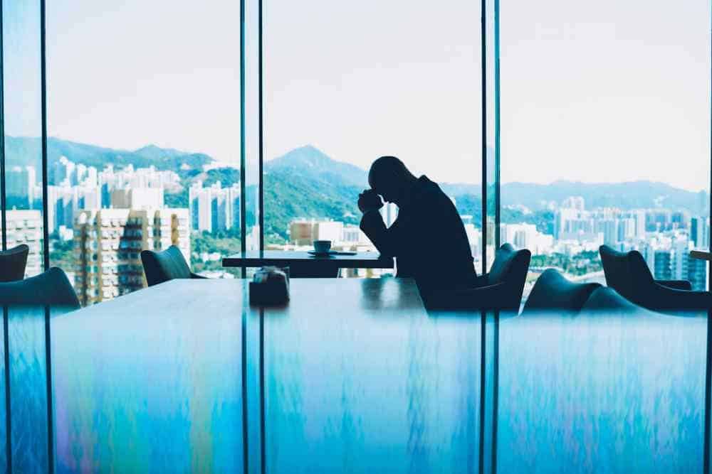 Microempresas têm 90 dias para se adequar às novas normas de saúde mental no trabalho: veja o que muda e como cumprir a lei