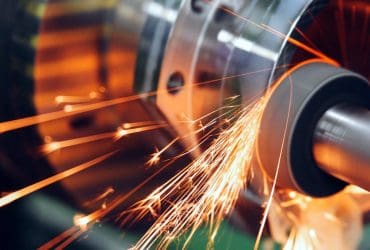 Produção Industrial Brasileira Recua em Novembro, Revela CNI, e Acende Alerta para a Economia