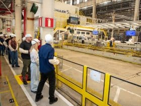 GM abre a fábrica de São Caetano do Sul para visitas guiadas pela linha de produção