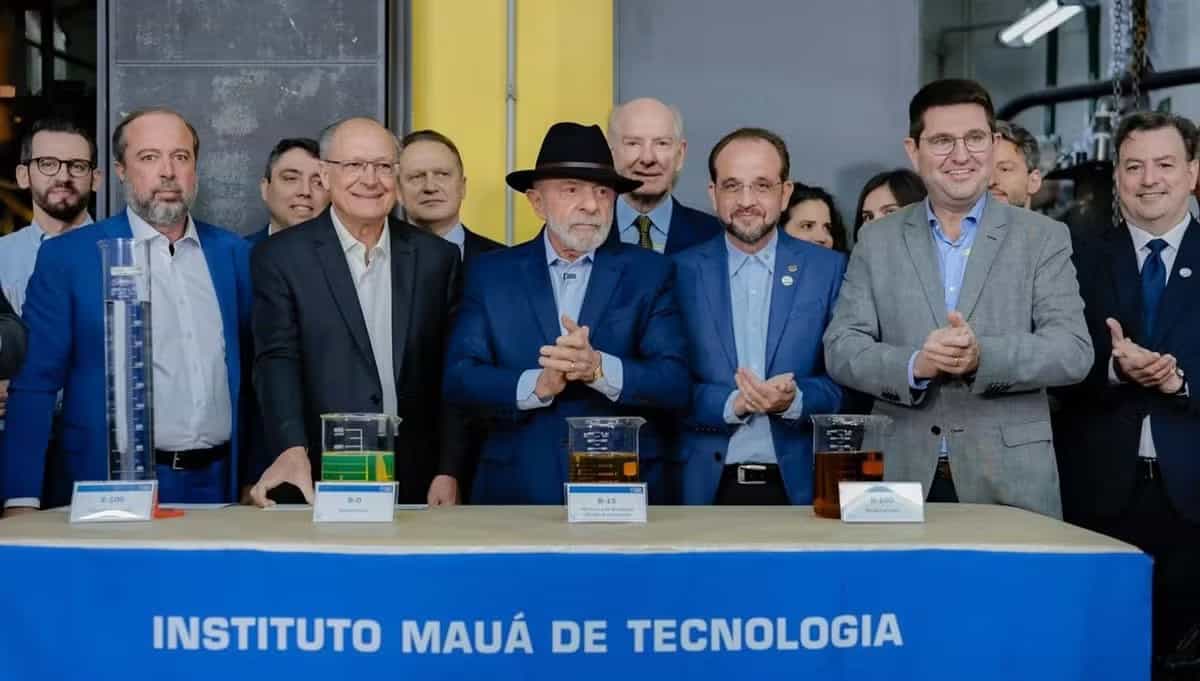 Presidente Lula acompanha testes e reforça compromisso do governo com avanço do biodiesel no Brasil