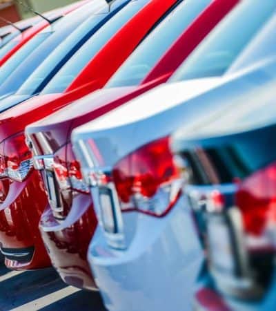 Diferenciação por Atributos Irrelevantes: O Que É, Exemplos Práticos e Como Evitar na Sua Estratégia de Marketing
