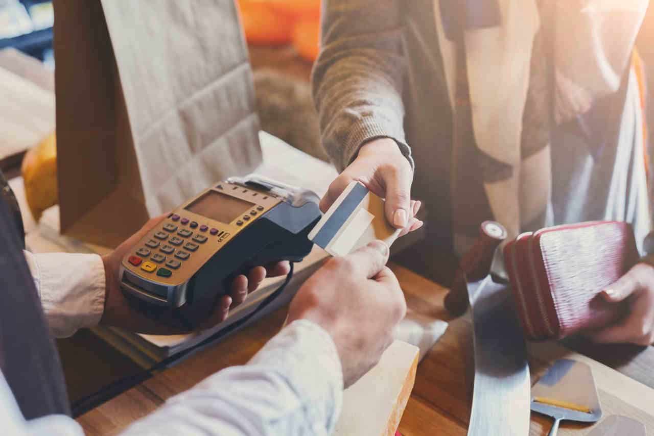 Vendas no varejo crescem 0,1% em maio frente a abril, aponta IBGE