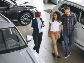 Comercialização de veículos novos cresce 2,1% em 2025 e impulsiona mercado automotivo no Brasil