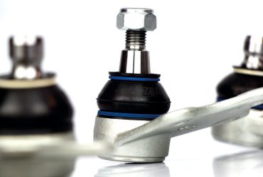 Sinais de desgaste nos pivôs da suspensão que podem comprometer a segurança do veículo