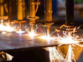 Faturamento da Indústria Brasileira Sobe 4,9% em Fevereiro, Revela CNI