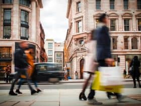 Comércio Paulista Pode Perder R$ 17 Bilhões em 2026 com Mais Feriados em Dias Úteis