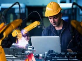 Confiança nos setores industriais cai pelo sétimo mês consecutivo, revela CNI