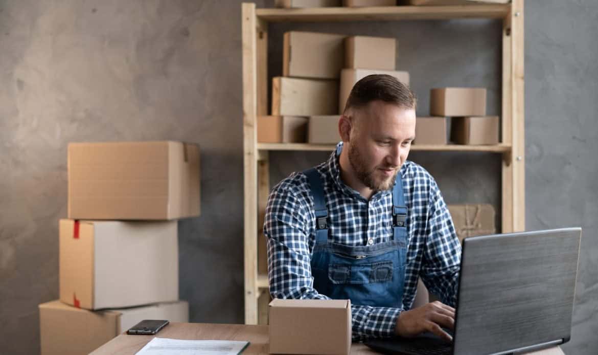 Como Juros Altos Pressionam Empresas, Travando Investimentos e Prolongando a Estagnação Econômica