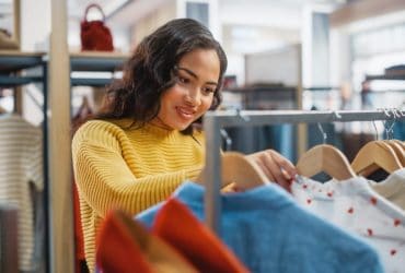 Varejo físico deve crescer 2,9% em 2025 com alta em todos os setores, aponta Serasa