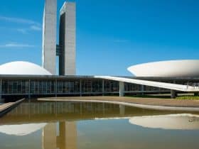 Brasília Aperta o Cerco Regulatório e Muda as Regras do Setor Automotivo no Brasil