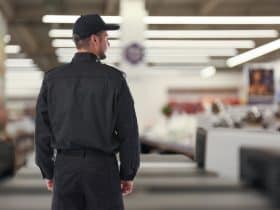 Nova Lei Pode Obrigar Comércio a Trocar Fiscais de Loja por Vigilantes: Entenda o Impacto para o Varejo