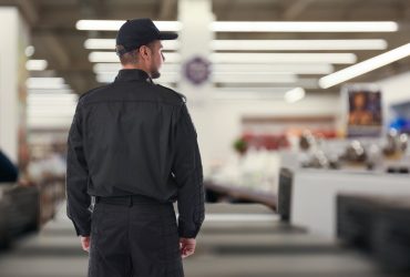 Nova Lei Pode Obrigar Comércio a Trocar Fiscais de Loja por Vigilantes: Entenda o Impacto para o Varejo