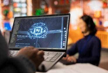 Brasil desponta como líder global em adoção de IA: 95% das empresas já utilizam inteligência artificial