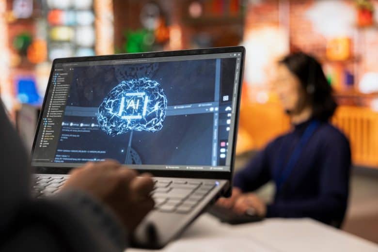 Brasil desponta como líder global em adoção de IA: 95% das empresas já utilizam inteligência artificial