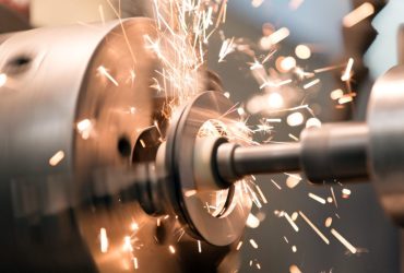 Indústria Brasileira Mostra Mais Setores Confiantes, Mas Clima Geral Ainda é de Pessimismo