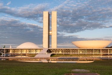 Passivo Invisível da Eletrificação: Como a Transição Energética Começa a Preocupar o Congresso Brasileiro