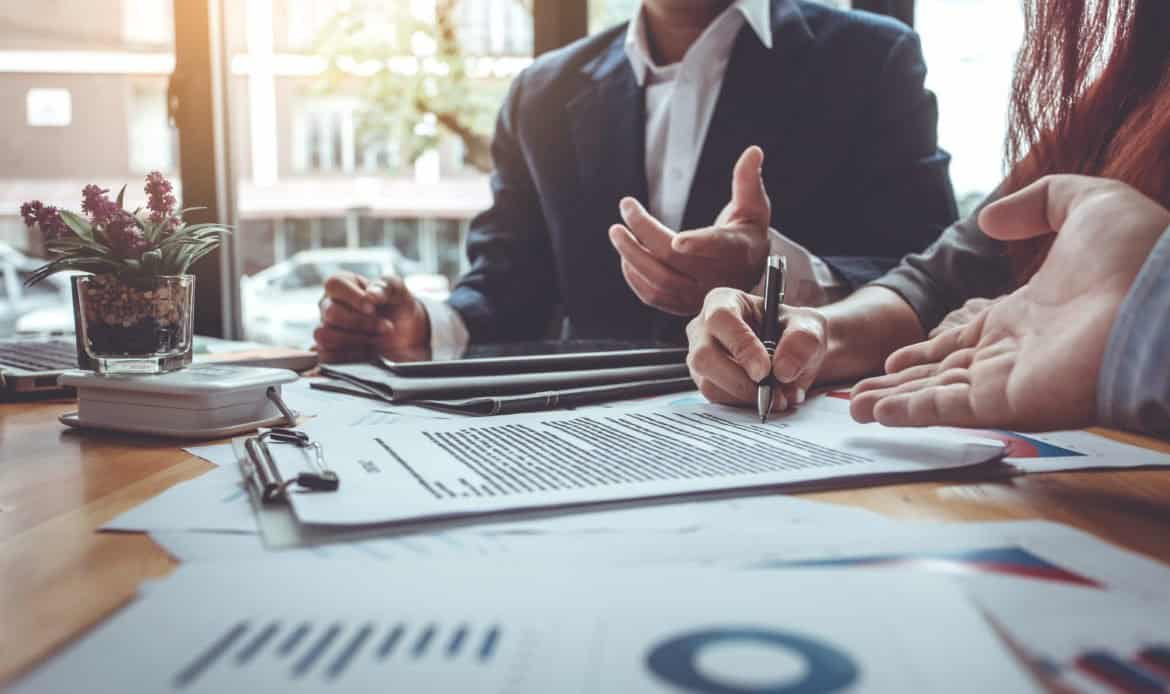 Alterações Súbitas e Radicais na Lei: Como Comprometem a Segurança Jurídica no Brasil