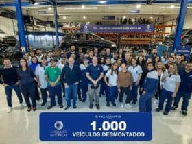 Stellantis Desmonta Mil Veículos e Recicla Mais de 740 Toneladas de Materiais em Iniciativa Sustentável