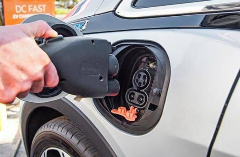 Veículos Eletrificados Batem Recorde e Alcançam 13,6% de Participação no Mercado de Automóveis no Brasil