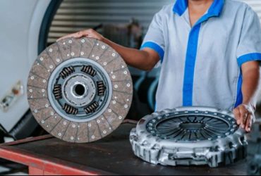 ZF Lança Kits, Discos e Platôs de Embreagem Sachs para Veículos Pesados Euro VI