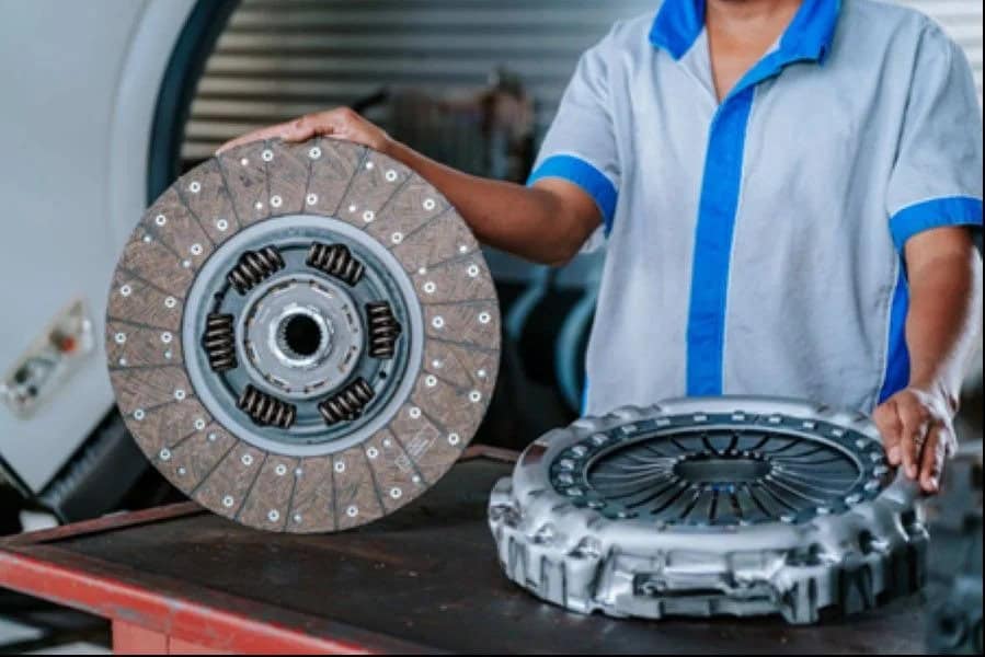ZF Lança Kits, Discos e Platôs de Embreagem Sachs para Veículos Pesados Euro VI